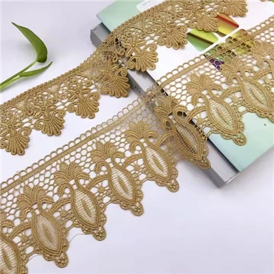 Borduursel 100% polyester kant voor jurk